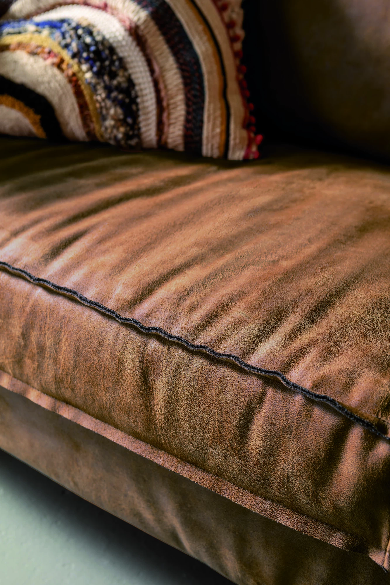 Sofa Neo 2-Sitzer Tobacco – Bild 7