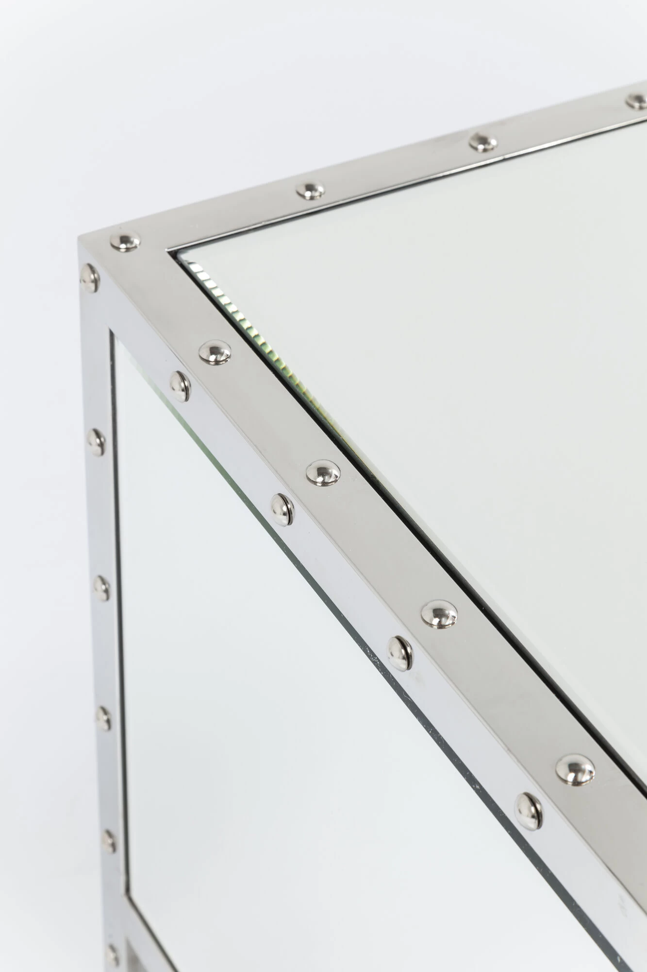 Lowboard Rivet – Bild 8