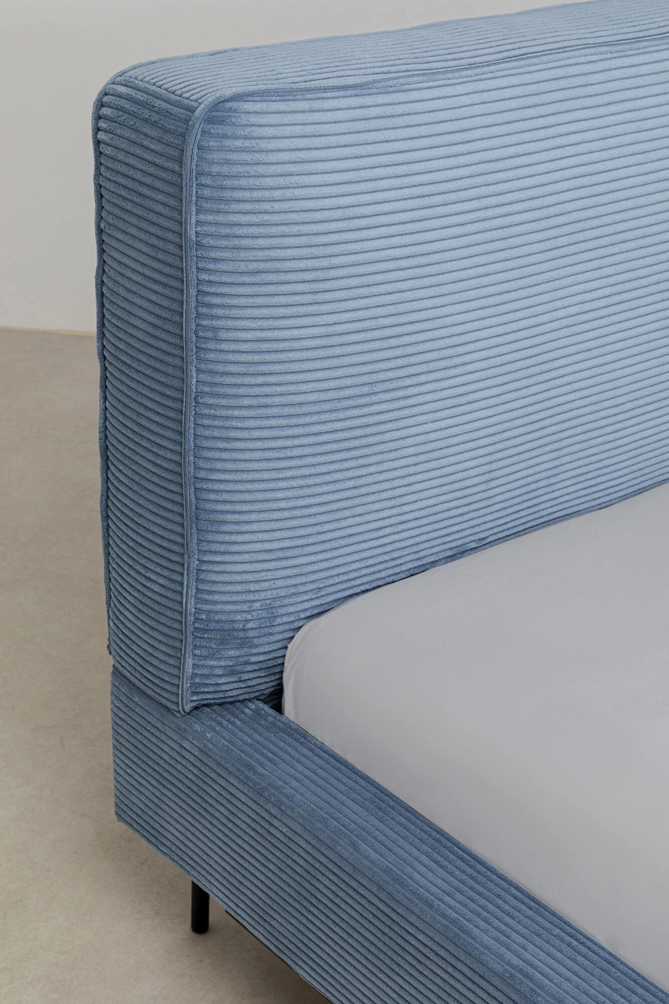 Bett East Side Cord Blau 160x200cm – Bild 11