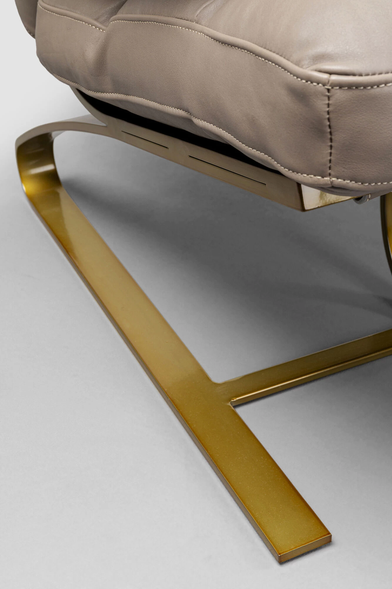 Sessel + Hocker Novel – Bild 11