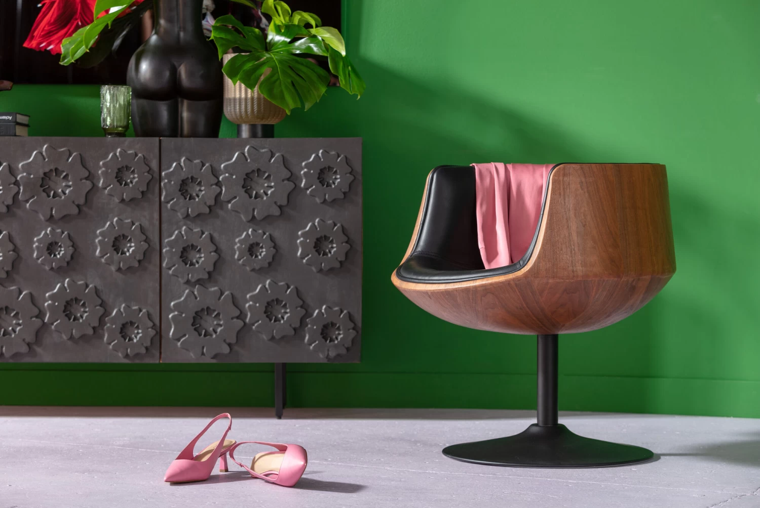 Drehstuhl Club Walnut – Bild 5