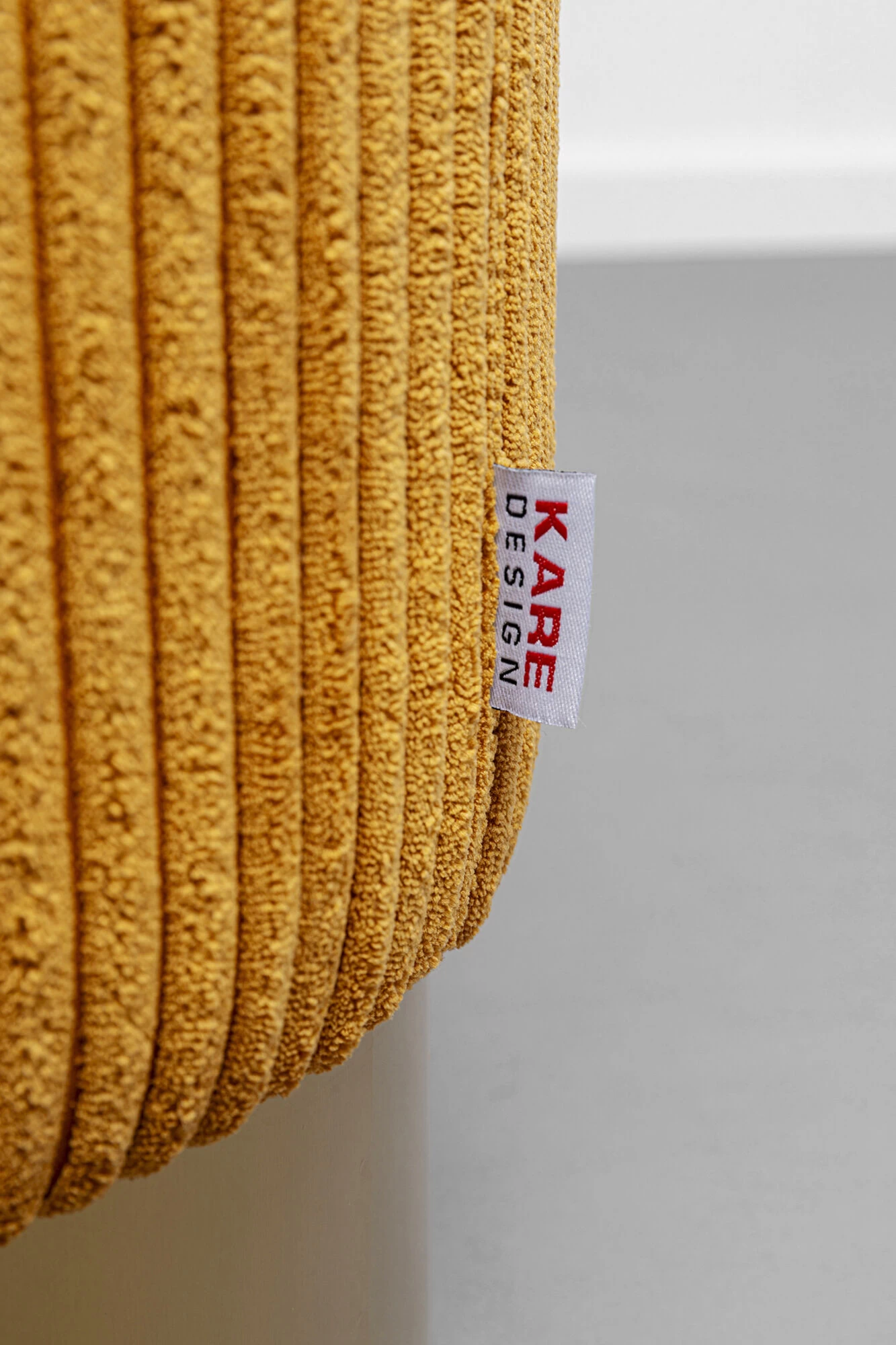 Hocker Cherry Gelb Cord Brass Ø35cm – Bild 4