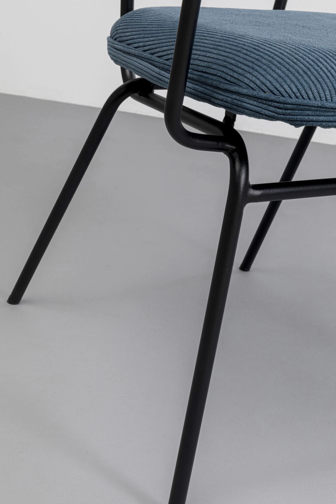 Armlehnstuhl Viola Blau – Bild 9