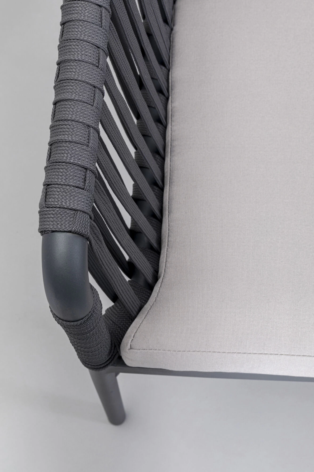 Armlehnstuhl Santanyi Dunkelgrau – Bild 8