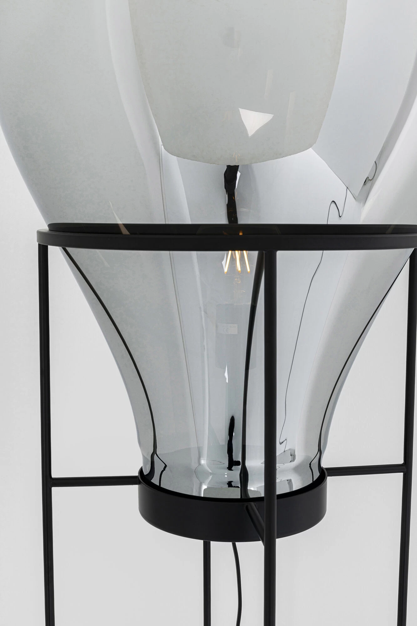 Stehleuchte Pear Frame Schwarz 158cm – Bild 6